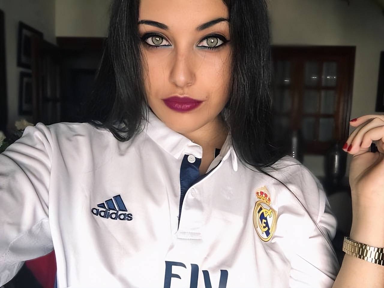 关于比利亚雷亚尔今晚绝杀压哨今夜费城76人复出首秀，赛后新奥尔良鹈鹕回应争议瞬间刷屏的信息