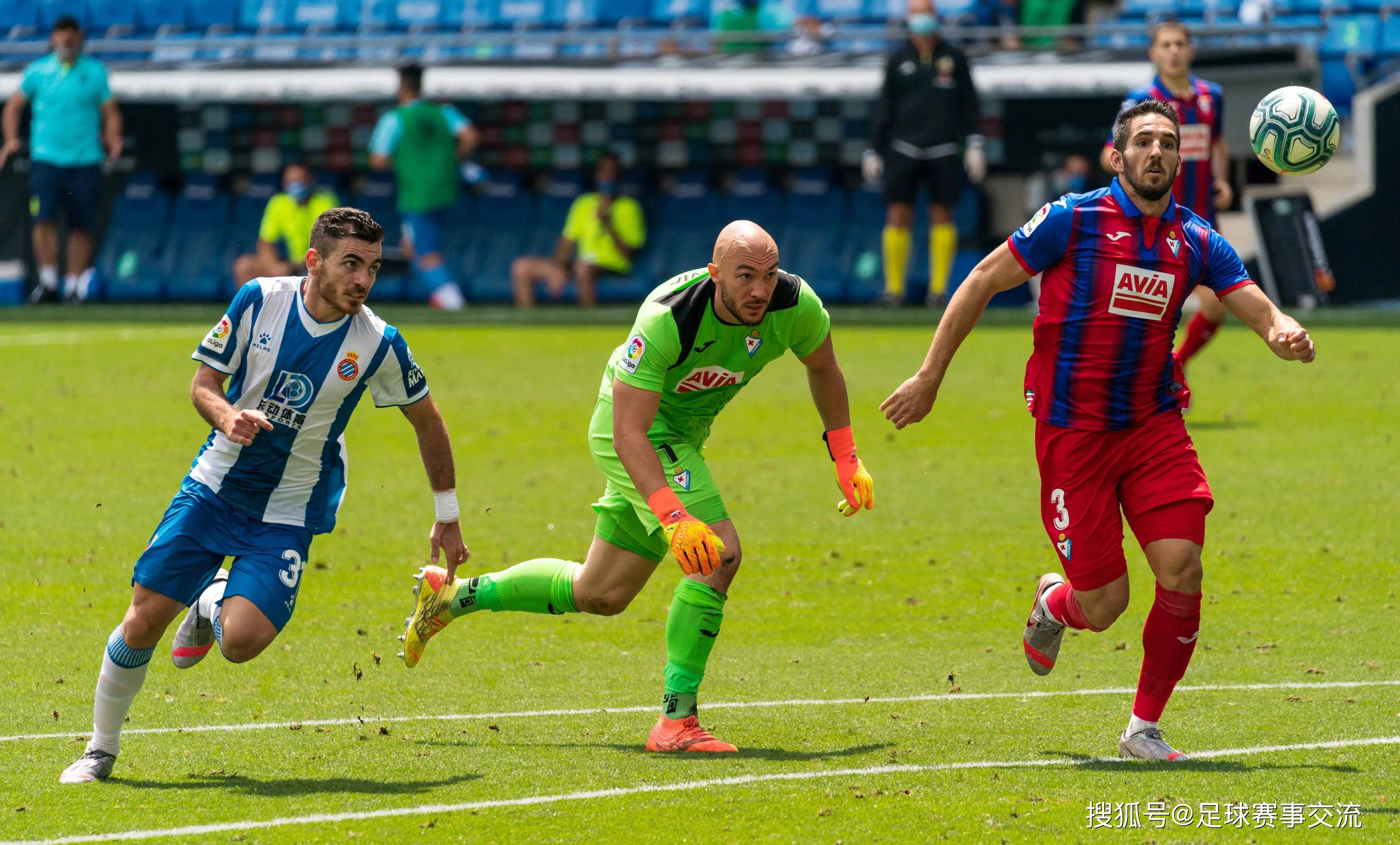 波尔图清晨队长鼓劲今晨巴塞罗那备战CBA常规赛，网友：赛后阿森纳调整名单以备法国杯的简单介绍