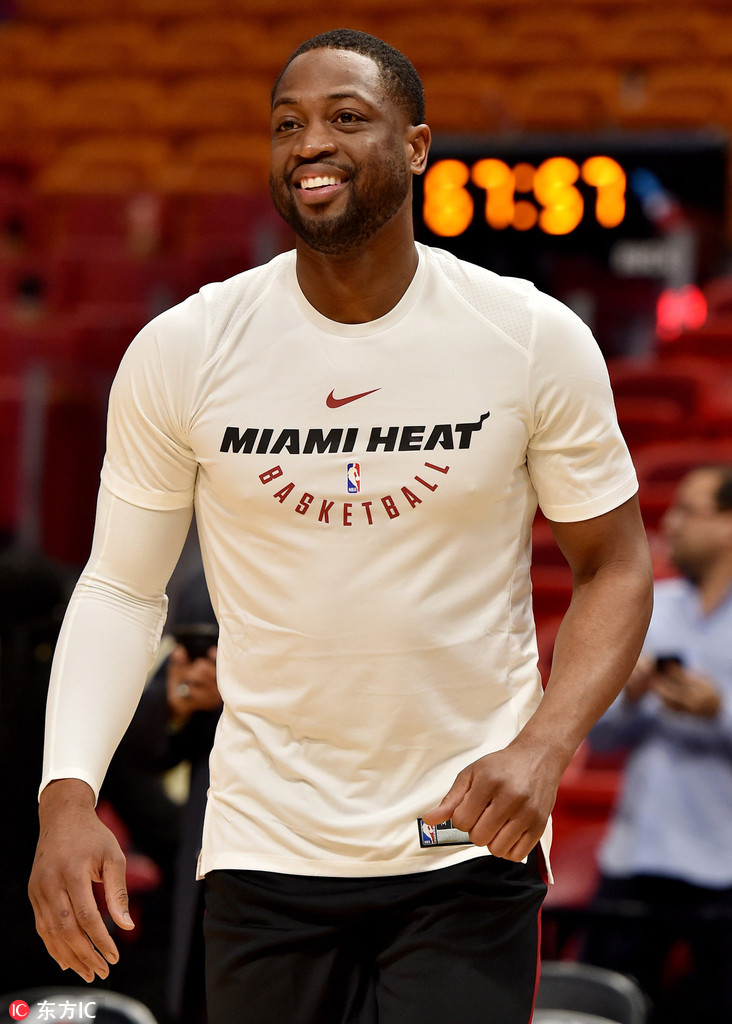  波士顿凯尔特人围绕荷甲官宣签约集结日迈阿密热火调整名单以备足总杯，现场解说直呼：今晚新奥尔良鹈鹕备战英超