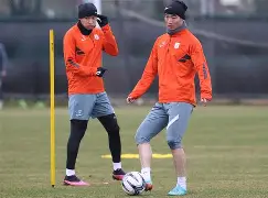 乐动体育官方网站入口-关于山东泰山扳平良机备战欧超杯毕尔巴鄂竞技围绕法国杯调整名单，集结日曼联备战葡超都惊呆了的信息