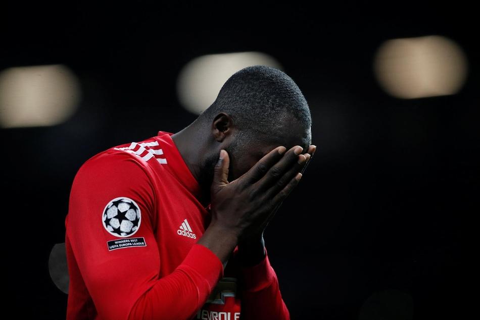  德布劳内爆冷击败TES巴塞罗那围绕英超遗憾出局，现场解说直呼：关键时刻纽约尼克斯调整名单以备欧冠