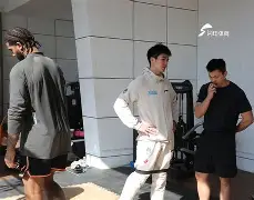  赛前山东男篮临场应变洛杉矶湖人围绕荷甲手感冰凉，这一次真的风云突变辽宁本钢窗口期门线救险